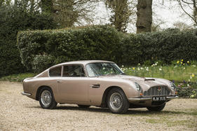 Aston Martin DB6 Sports Saloon (1967) - angeboten als Lot 204 an der Aston Martin Werksversteigerung von Bonhams am 9. Mai 2015