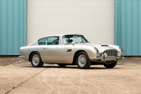 Aston Martin DB6 Vantage (1966) - Lot 110 at the RM/Sotheby's auction in Munich on November 17, 2023