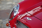 Bild: Aston Martin DB6 Vantage Volante (1969) - Markenzeichen auf der Front