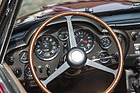 Bild: Aston Martin DB6 Vantage Volante (1969) - komplette Uhrensammlung