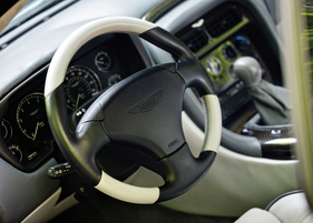 Aston Martin DB7 V12 Vantage Coupé (2003) - Airbag-Lenkrad