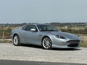 Aston Martin DB7 Vantage (2000) - als Lot 059 angeboten an der Artcurial Sur les Champs Versteigerung am 22. Oktober 2023