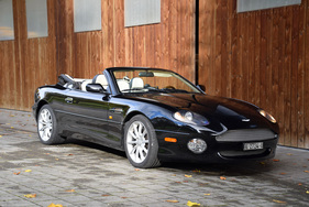 Aston Martin DB7 Vantage Volante (2001) - angeboten an der Versteigerung der Oldtimer Galerie Toffen am 26. November 2016