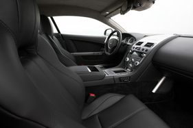 Aston Martin DB9 (2004) - Interieur des Coupés (2004)