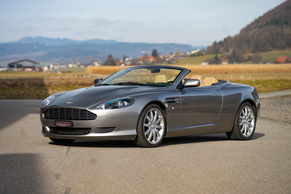 Bild: Aston Martin DB9 Volante (2006) - als Lot 50 an der Versteigerung der Oldtimer Galerie in Toffen am 21. März 2026