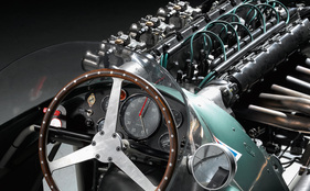 Aston Martin DBR4 (1959) - entworfen von Ted Cutting - Beispiel aus dem Buch «The Aston Martin Book» von René Staud