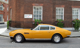 Aston Martin DBS (1970) - in London