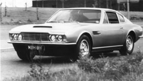 Aston Martin DBS V8 (1972) - Aluminium-Karosserie auf stabiler Stahlstruktur