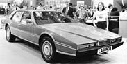 Aston Martin Lagonda (1979) - Presentation at the London Motor Show, the price was estimated at DM 110,000, the power at 300 hp