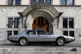 Aston Martin Lagonda (1984) - no other saloon was flatter and more wedge-shaped