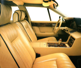 Aston Martin Lagonda (1985) - Interior of the left-hand drive 85 model