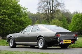 Aston Martin Lagonda Series 1 7.0 Litre Saloon (1974) - als Lot 28 an der Bond Street Versteigerung von Bonhams am 6. Dezember 2015