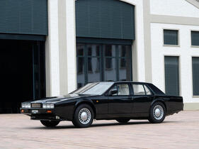 Aston Martin Lagonda Series 4 (1990) - Lot 158 at the Bonhams Bonmont auction on June 30, 2024