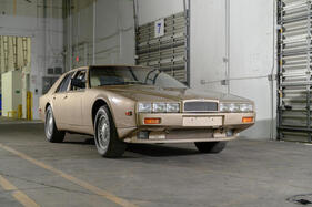 Aston Martin Lagonda Series IV Saloon (1988) - angeboten als Lot 147 an der Bonhams The Greenwich Auction am 4. Juni 2023