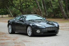 Aston Martin V12 Vanquish (2001) - angeboten als Lot 130 an der Artcurial Monaco Versteigerung am 19. Juli 2021