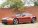Aston Martin V12 Vantage Coupé (2009) - Lot 159 an der Bonhams Versteigerung "Les Grandes Marques du Monde à Paris" am 1. Februar 2024