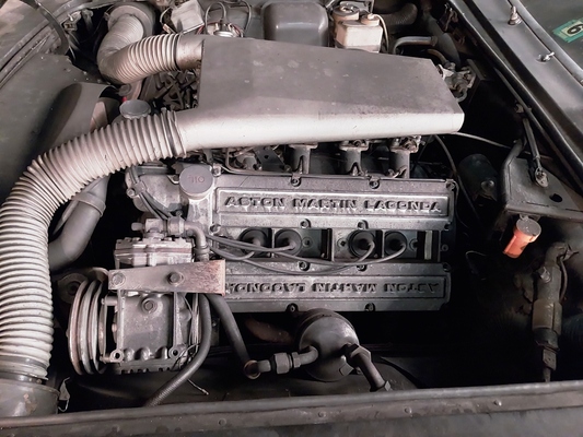 Aston Martin V8 (1976) - Palmen Scheuenfund-Sammlung