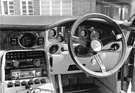Aston Martin V8 (1984) - Lenkrad und Armaturenbrett des 84-er-Modelles
