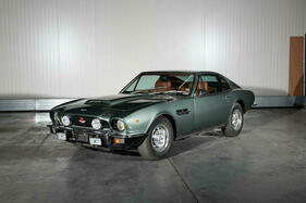 Aston Martin V8 Saloon (1976) - als Lot 137 angeboten an der Bonhams Spring Motoring Online Versteigerung vom 21. bis 31. März 2022