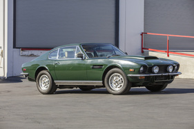 Aston Martin V8 Series 3 Sports Saloon (1977) - als Lot 040 angeboten an der Bonhams Scottsdale Versteigerung am 27. Januar 2022