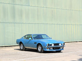 Aston Martin V8 Series 3 Sports Saloon (1978) - Lot 281 an der Bonhams Goodwood Revival Versteigerung am 9. September 2023
