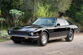Aston Martin V8 Series 4 'Oscar India' Sports Saloon (1981) - als Lot 164 angeboten an der Bonhams Scottsdale Versteigerung am 27. Januar 2023