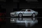 Bild: Aston Martin V8 Vantage Coupe (1985) - Lot 330 an der RM/Sotheby's "Dare to Dream Collection" Versteigerung am 1. Juni 2024