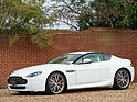 Aston Martin V8 Vantage Coupé (2010) - Lot 115 an der Bonhams Versteigerung "Les Grandes Marques du Monde à Paris" am 1. Februar 2024