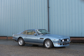 Aston Martin V8 Vantage Sports Saloon (1979) - als Lot 121 angeboten an der Bonhams Bond Street Versteigerung am 4. Dezember 2021