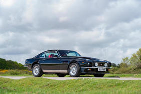 Aston Martin V8 Vantage Sports Saloon to X-Pack Specification (1979) - als Lot 213 angeboten an der Bonhams Aston Martin Versteigerung am 19. Mai 2019
