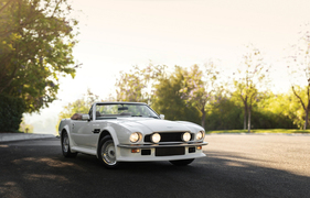 Aston Martin V8 Vantage Volante (1987) - als Lot 243 an der RM/Sotheby's Versteigerung in Monterey am 24./25. August 2018