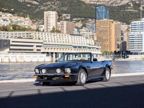 Aston Martin V8 Vantage Volante (1987) – angeboten als Lot Nr. 173 bei der Bonhams-Versteigerung in Paris am 6. Februar 2025