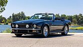 Bild: Aston Martin V8 Vantage Volante (1989) - Lot 155 an der Broad Arrow Monterey Jet Center Auction 2025