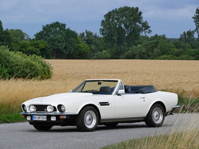 Aston Martin V8 Vantage Volante 'Prince of Wales' Specification (1989) - angeboten als Lot 166 an der Bonhams Zoute Versteigerung am 8. Oktober 2023