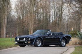 Aston Martin V8 Vantage Volante cabriolet (1988) - als Lot 323 an der Bonhams Versteigerung "Les grandes marques du monde au Grand Palais" in Paris 2017