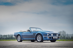 Aston Martin V8 Vantage X-Pack Volante (1987) - als Lot 231 angeboten an der Bonhams Aston Martin Versteigerung am 19. Mai 2019