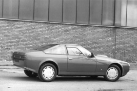 Aston Martin V8 Vantage Zagato (1986) - eines der frühen Fahrzeuge, vorgesehen für Genf