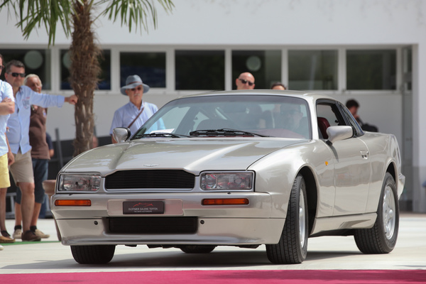 Aston Martin V8 Virage (1990) - als Lot 29 an der Versteigerung der Oldtimer Galerie auf dem Dolder am 16. Juni 2018