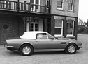 Aston Martin V8 Volante (1979) - massiv wirkende Kaputze, Rundumsicht nicht optimal bei geschlossenem Dach