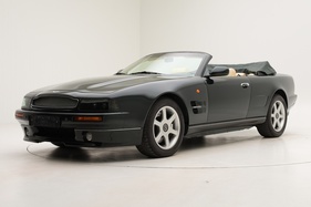 Aston Martin V8 Volante LWB Convertible (1999) - als Lot 42 an der Bonhams Autoworld Herbst-Versteigerung am 6. September 2020