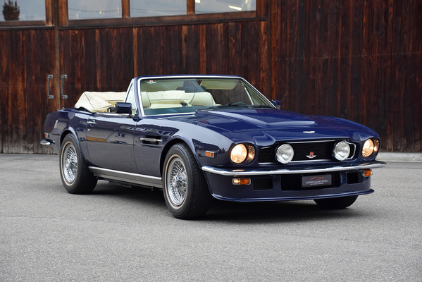 Aston Martin V8 Volante Vantage Specification (1981) - gemeldet als Lot 117 an der Versteigerung der Oldtimer Galerie in Gstaad am 29. Dezember 2018