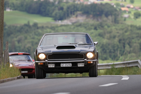 Aston Martin V8 - am Alpenbrevet 2020
