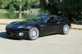 Aston Martin Vanquish S (2004) - offered as lot 81 at the Artcurial Sur les Champs auction on October 24, 2021