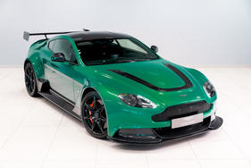 Aston Martin Vantage GT12 Coupé (2016) - als Lot 243 an der Bonhams "Aston Martin" Versteigerung 2017