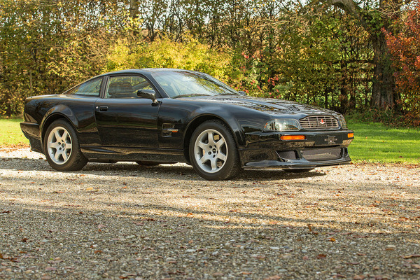 Image: Aston Martin Vantage V550 (1996) - as lot 144 at the auction of the Oldtimer Gallery in Gstaad on December 29, 2022