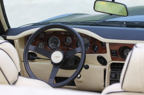 Aston Martin Vantage Volante (1981)