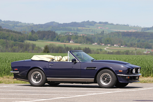 Aston Martin Vantage Volante (1981)