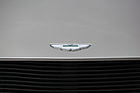 Aston Martin Virage (1990) - Aston-Markenzeichen auf dem Bug