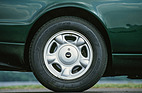 Aston Martin Virage (1990) - mit Avon Turbospeed der Breite 255 mm