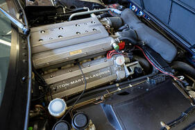 Aston Martin Virage Prototype (1986) – 5,3-Liter-V8 mit vier Ventilen pro Brennraum und 335 PS